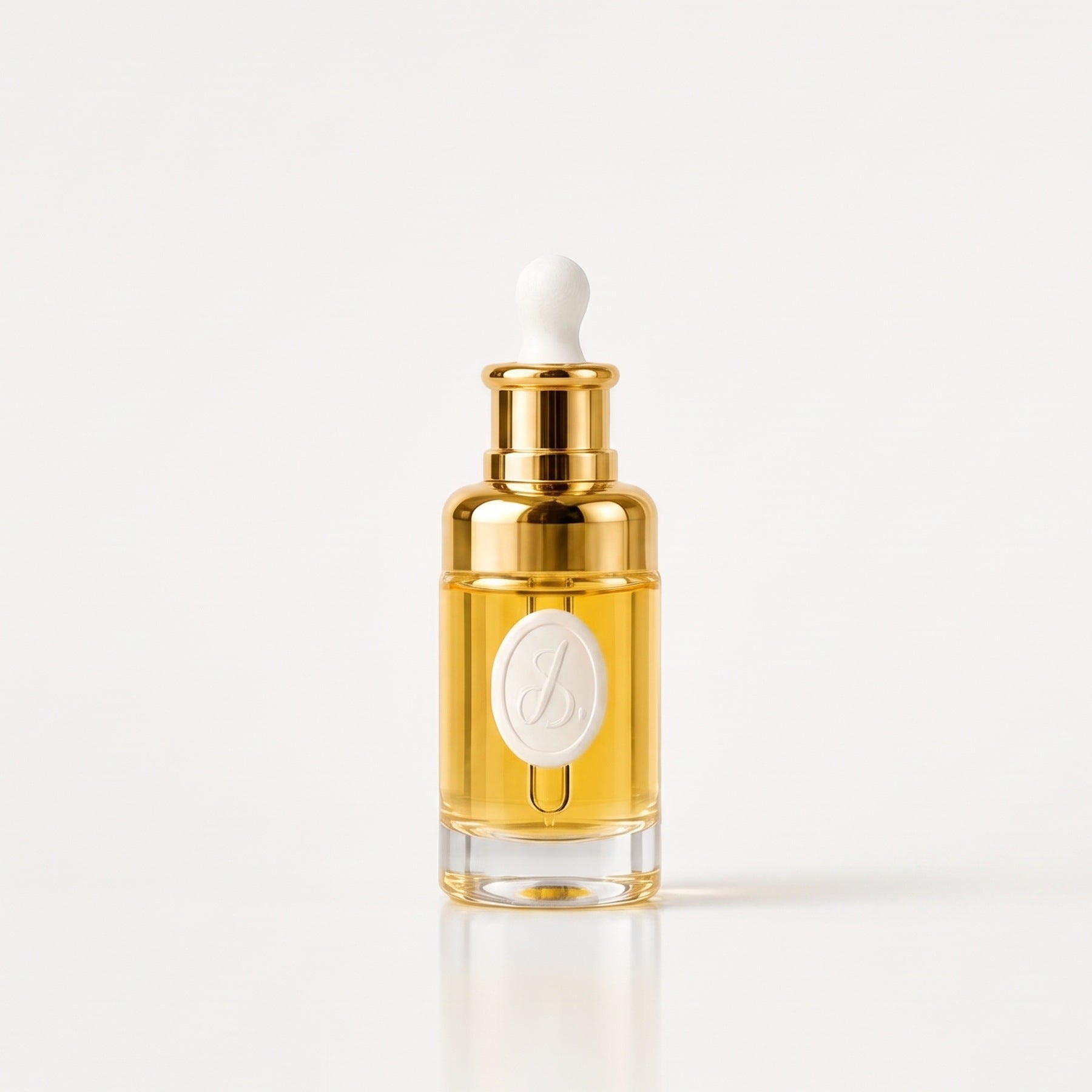 Lumina Oil bottle on a seamless off-white background